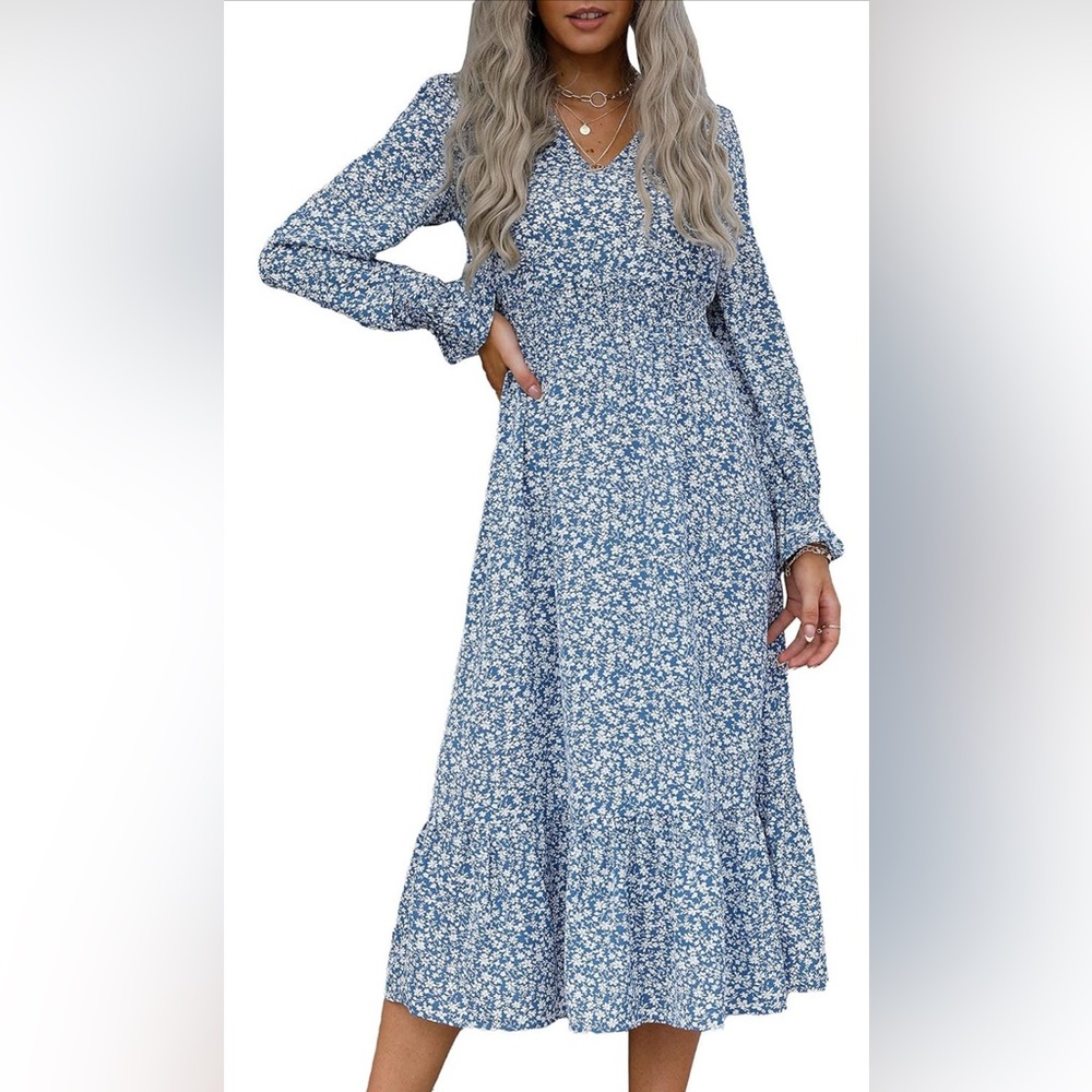 PRETTY GARDEN | Floral Blue Pleated Long Sleeve Maxi